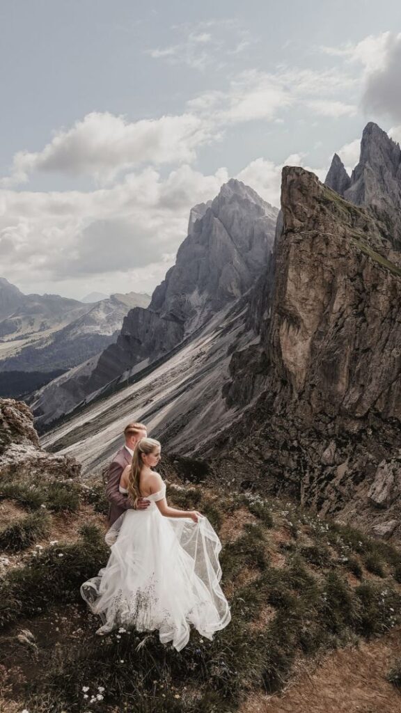 Hochzeitsfotograf aus Ludwigsburg  mit Brautpaar in den Bergen